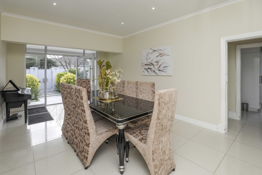 3 Bedroom Property for Sale in Claremont Western Cape